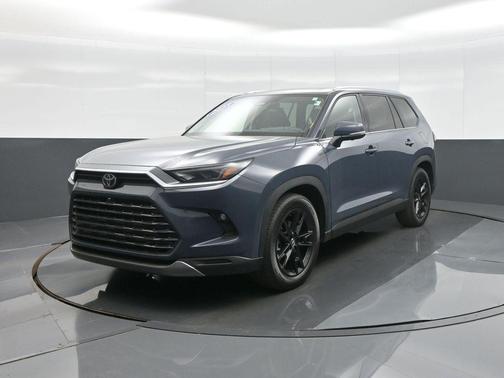 Cloud 2025 Toyota Grand Highlander Limited