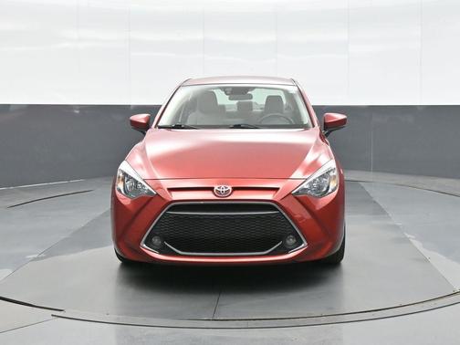 2019 Toyota Yaris Sedan LE