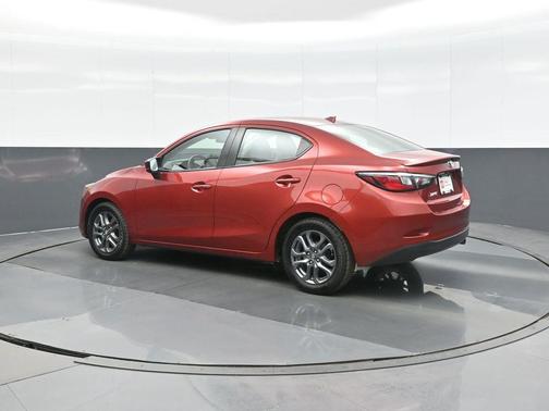 2019 Toyota Yaris Sedan LE