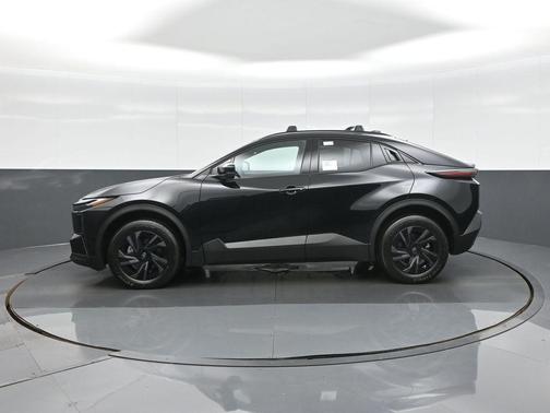 Midnight Black Metallic 2026 Toyota C-HR SE