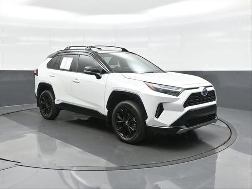 2023 Toyota RAV4 Hybrid SE