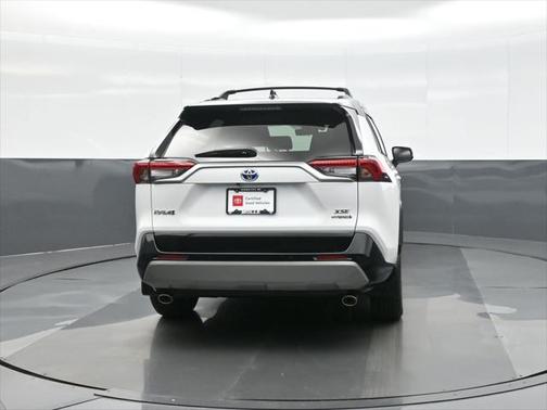 2023 Toyota RAV4 Hybrid SE