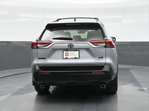 2025 Toyota RAV4 Hybrid SE