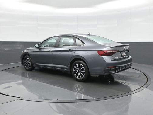 Platinum Gray Metallic 2024 Volkswagen Jetta 1.5T S