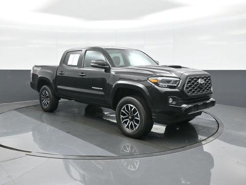 Black 2023 Toyota Tacoma TRD Sport