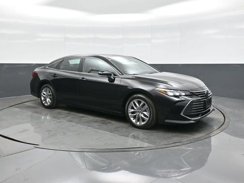 2022 Toyota Avalon XLE