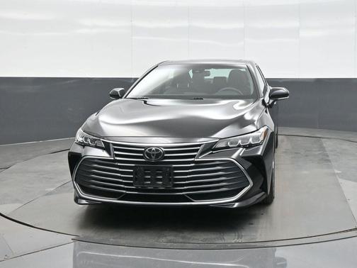 2022 Toyota Avalon XLE
