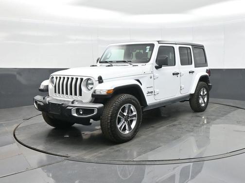2023 Jeep Wrangler 4-Door Sahara 4x4