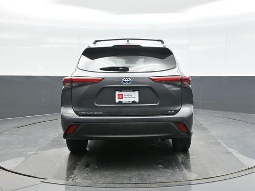 2020 Toyota Highlander Hybrid XLE