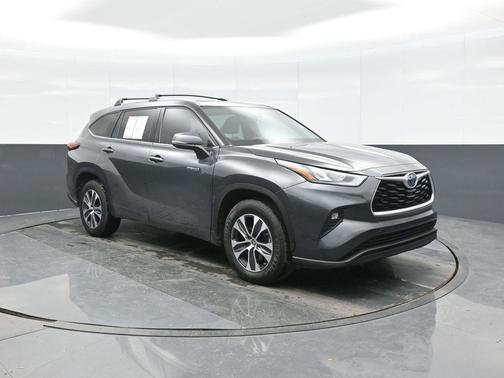 2020 Toyota Highlander Hybrid XLE