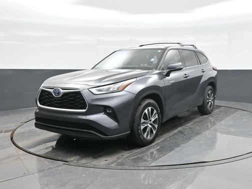 2020 Toyota Highlander Hybrid XLE