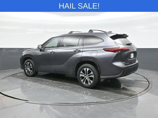 2020 Toyota Highlander Hybrid XLE