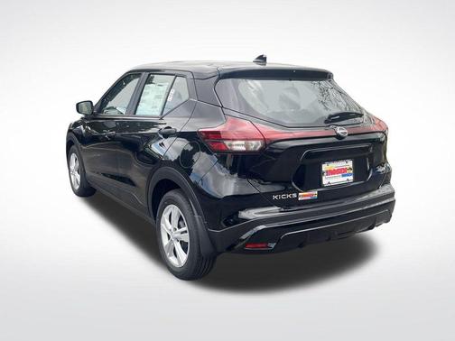 2025 Nissan Kicks Play S