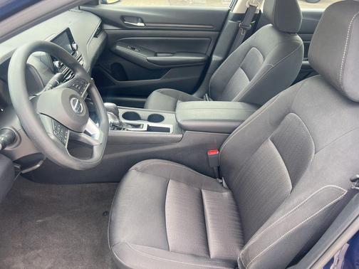 2022 Nissan Altima 2.5 S