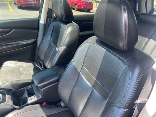 Magnetic Black 2017 Nissan Rogue SL