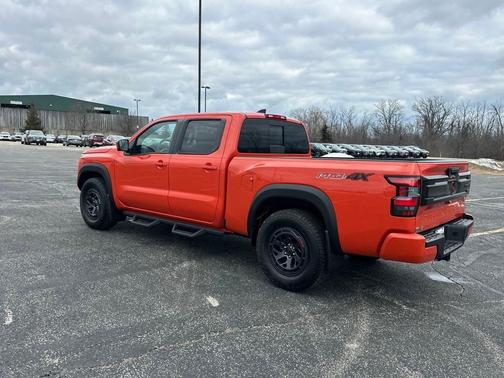 2025 Nissan Frontier PRO-4X