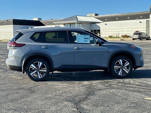 2025 Nissan Rogue SL