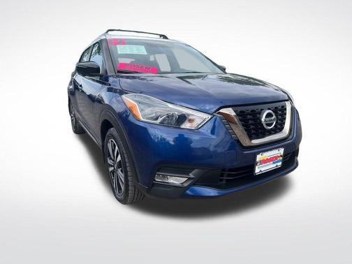 2019 Nissan Kicks SR