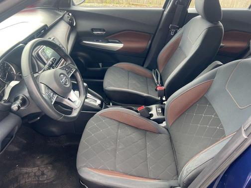 2019 Nissan Kicks SR