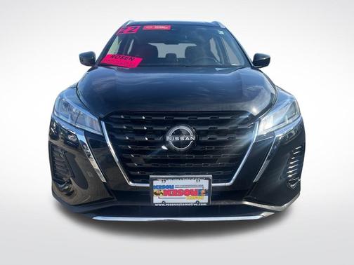 2022 Nissan Kicks SV