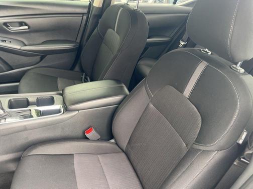 Black 2023 Nissan Sentra SV