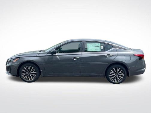 Gun Metallic 2026 Nissan Altima SV