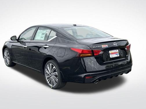 2025 Nissan Altima SL
