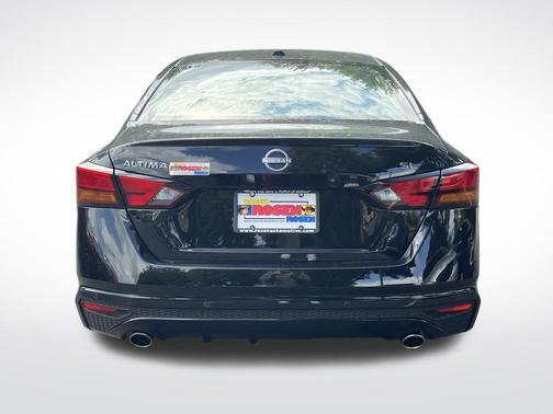 2025 Nissan Altima SL
