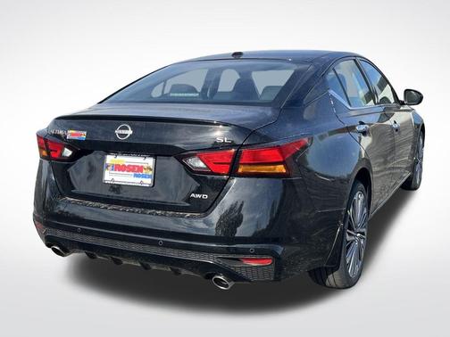 2025 Nissan Altima SL