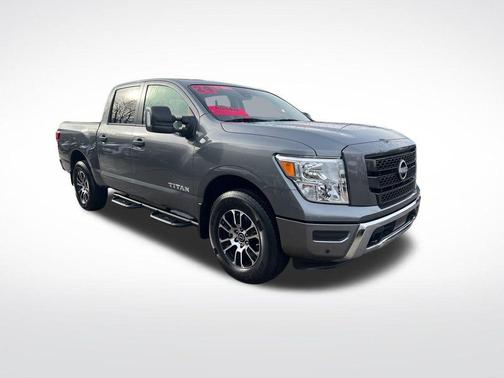 2024 Nissan Titan SV