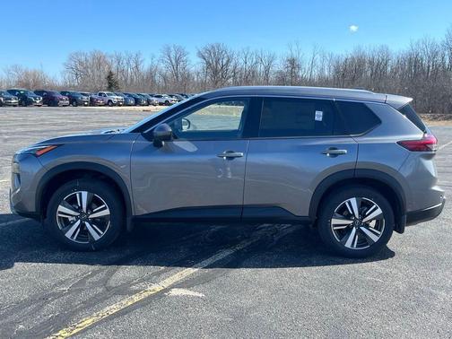 2025 Nissan Rogue SL