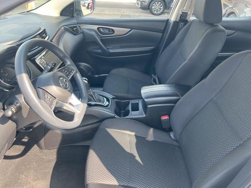 2022 Nissan Rogue Sport S