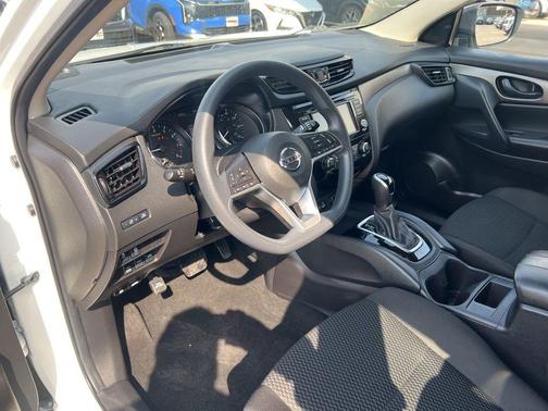 2022 Nissan Rogue Sport S