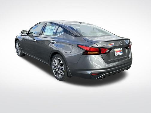 2025 Nissan Altima SL