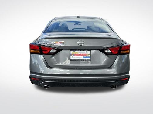 2025 Nissan Altima SL