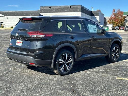2025 Nissan Rogue SL