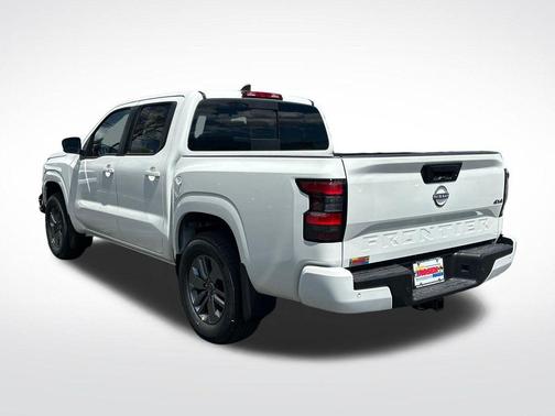 Glacier White 2026 Nissan Frontier SV