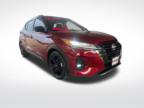 2023 Nissan Kicks SR