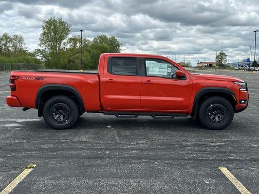 2025 Nissan Frontier PRO-4X