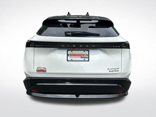 2025 Nissan ARIYA PLATINUM+