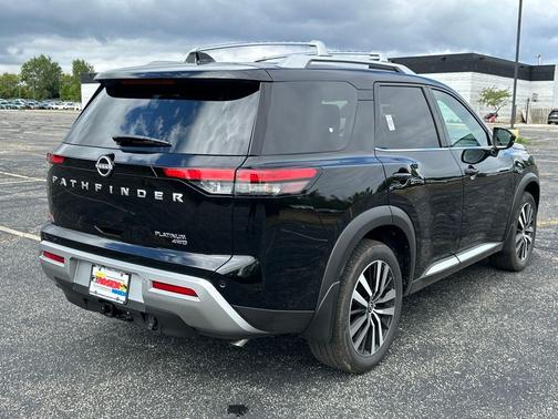 2025 Nissan Pathfinder Platinum