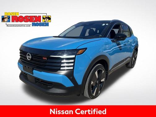 2t Ice Blk Roof 2025 Nissan Kicks SR