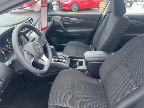 2022 Nissan Rogue Sport S