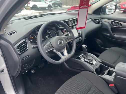 2022 Nissan Rogue Sport S