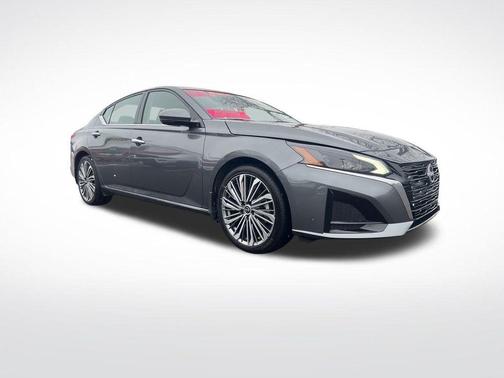 2025 Nissan Altima SL