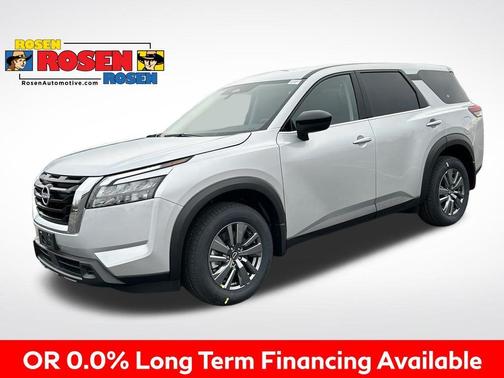 2025 Nissan Pathfinder S