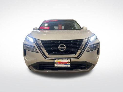 Brilliant Silver Metallic 2023 Nissan Rogue SV