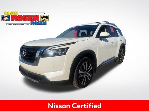 2024 Nissan Pathfinder Platinum