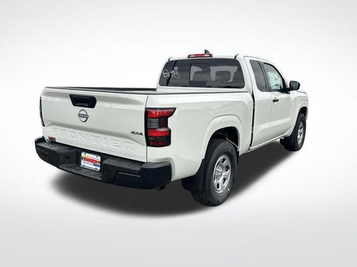 2025 Nissan Frontier S