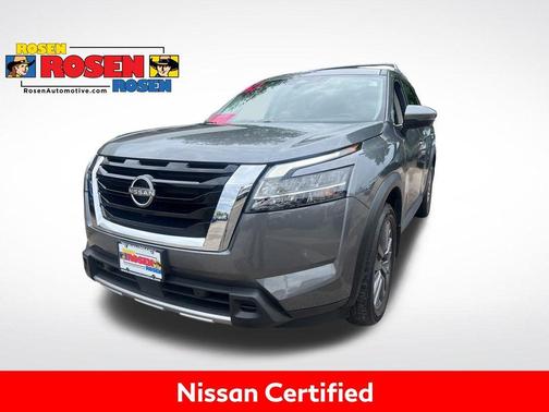 2024 Nissan Pathfinder SL